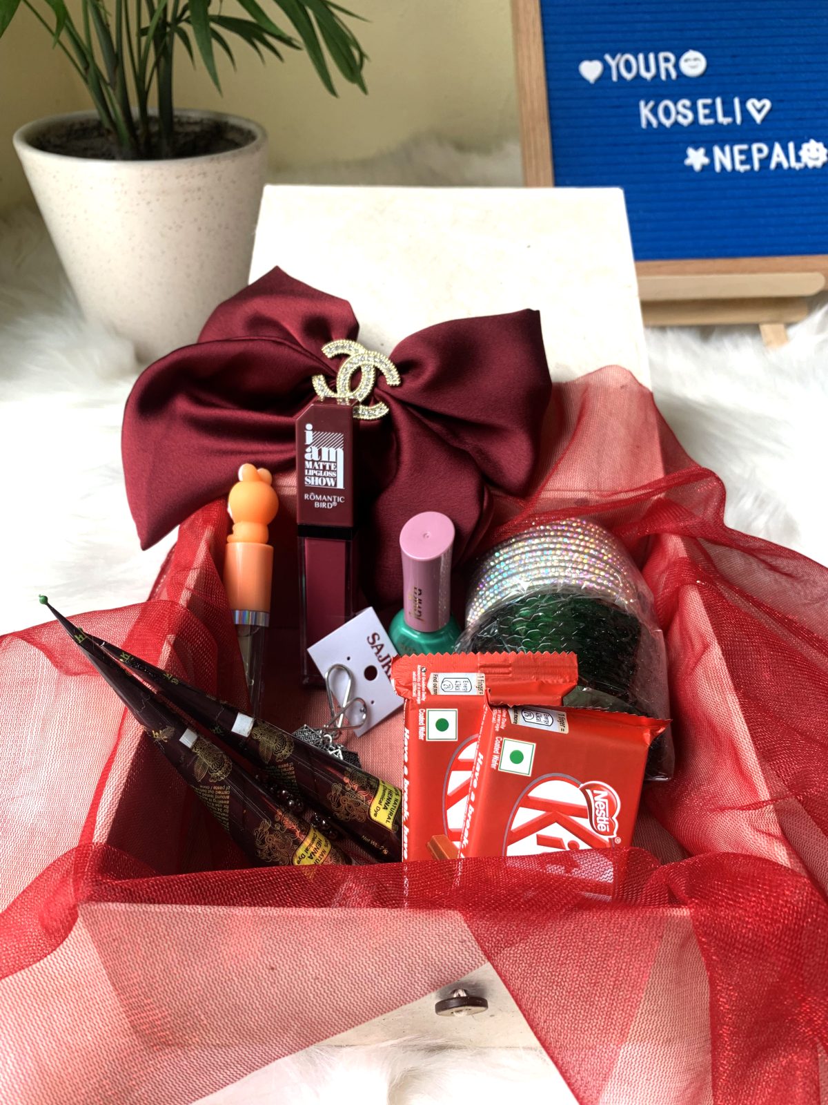 Send Shrawan Month Gifts to Nepal | Send Shrawan Combo Pack to Girlfriend
